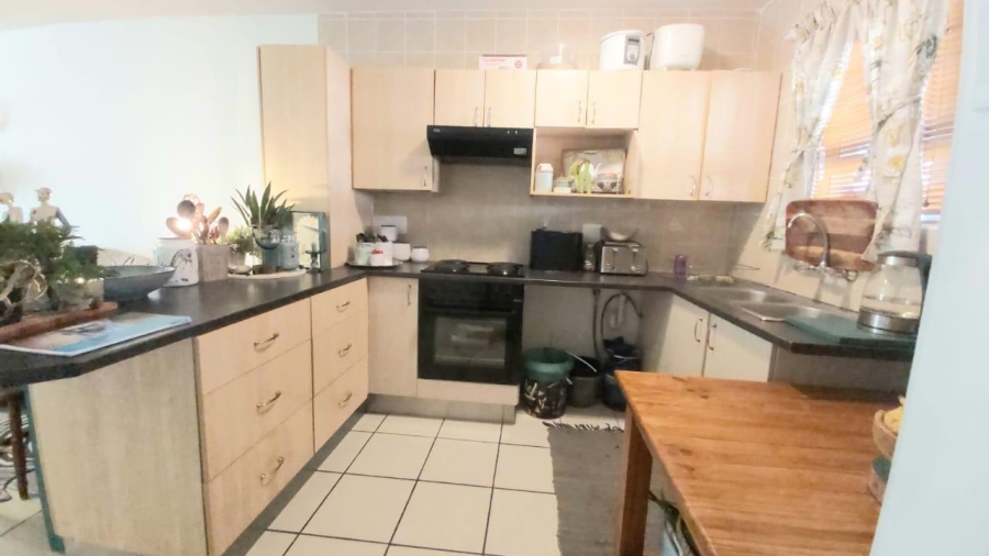 2 Bedroom Property for Sale in Heiderand Western Cape
